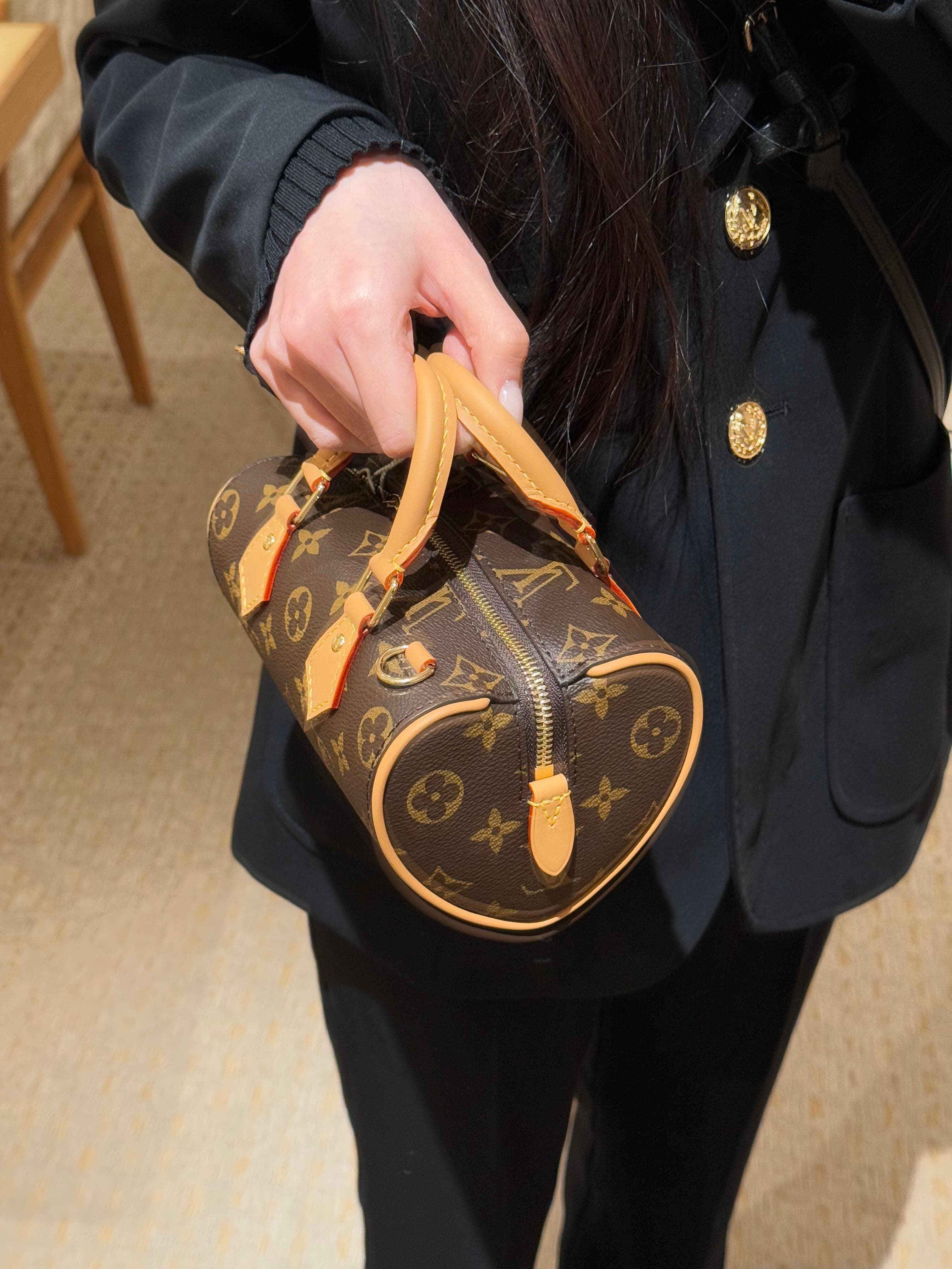 L X V Nano Speedy M13226 10.5*11.5*18CM