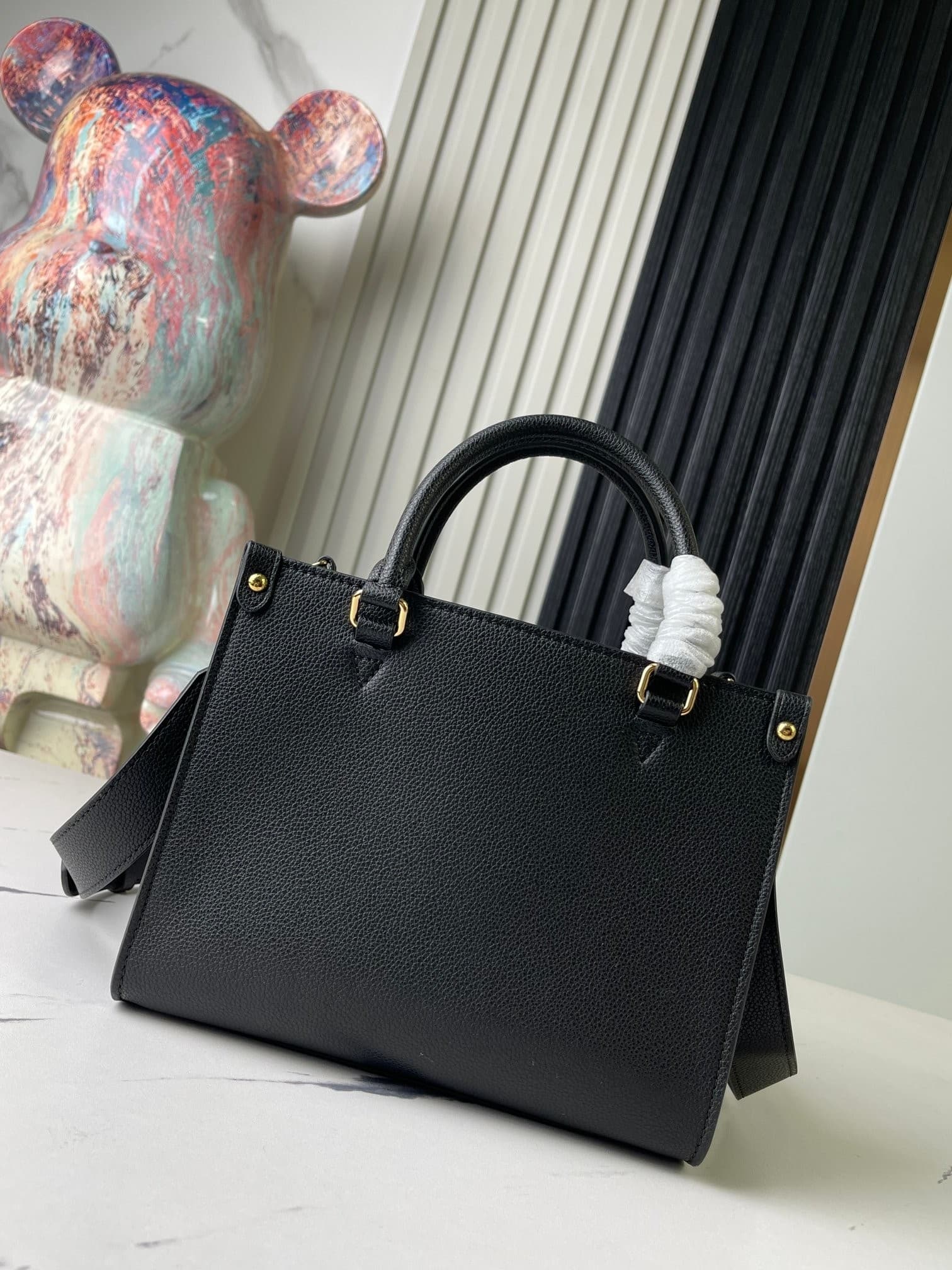 L X V Handbag M22311 24.5x19x10.5cm
