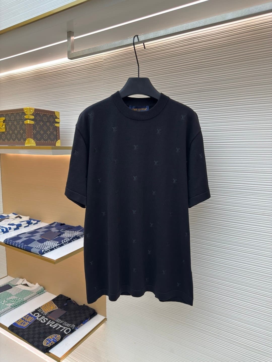 L X V Knitted short sleeve