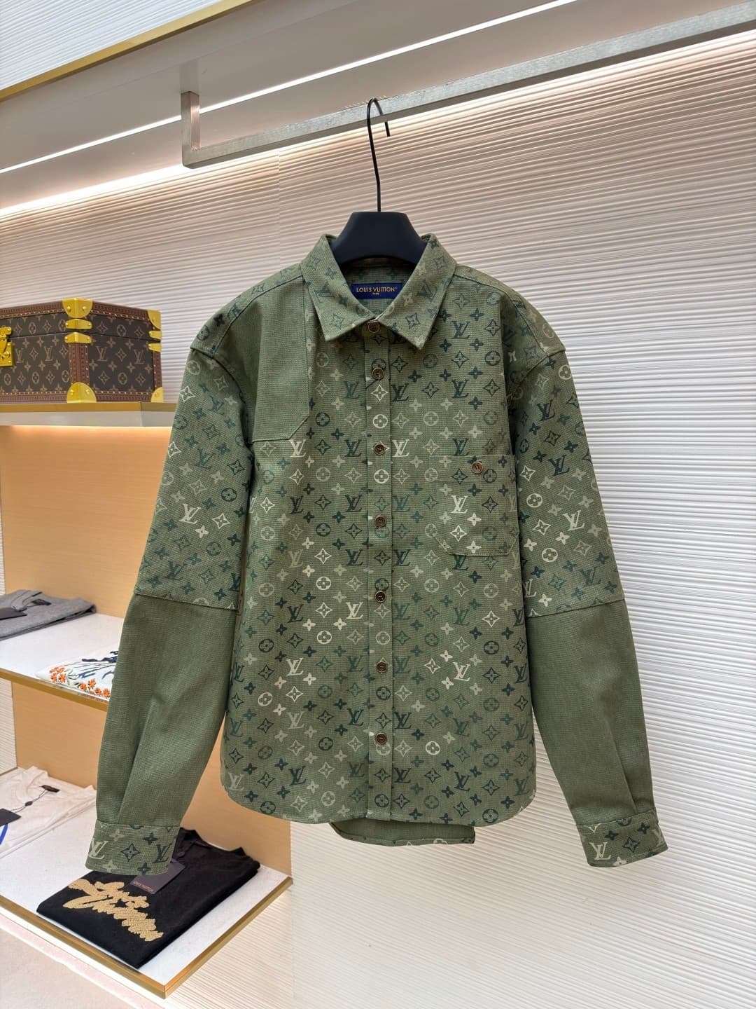 L X V Jackets