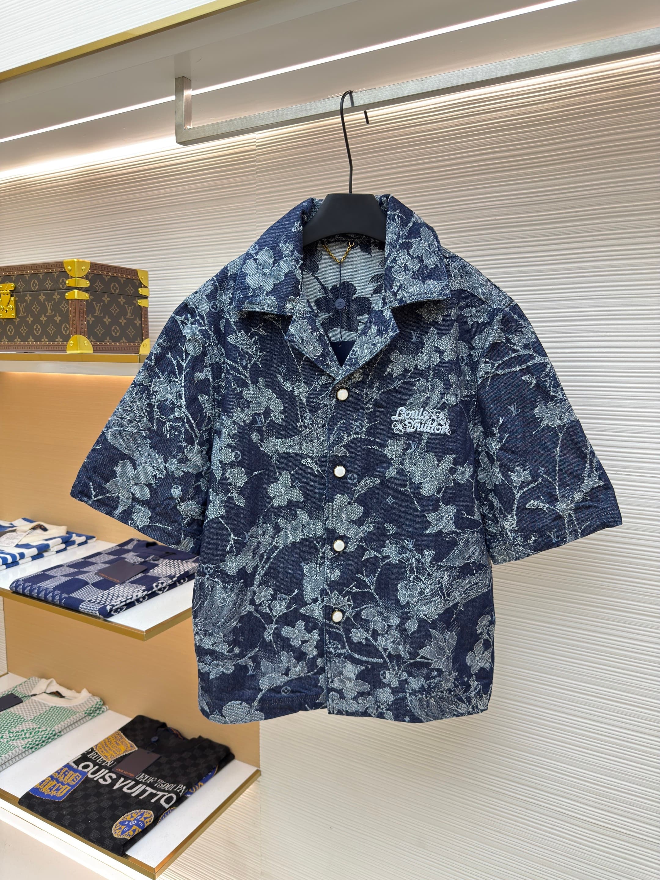 L X V Denim short sleeves