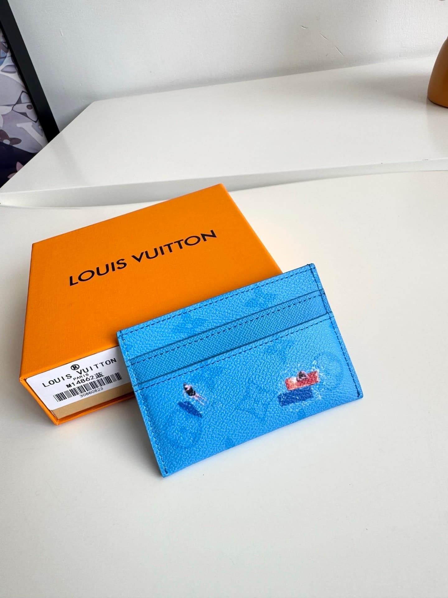 L X V CARD HOLDER 11x7x1.5cm