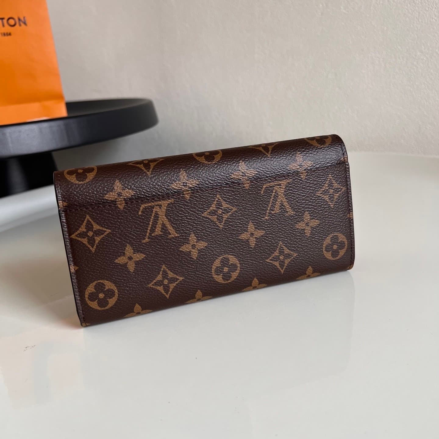 L X V Wallets 19x10.5x2.5cm