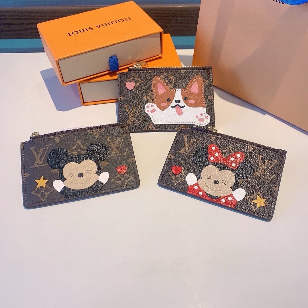 L X V CARD HOLDER(Multiple styles)