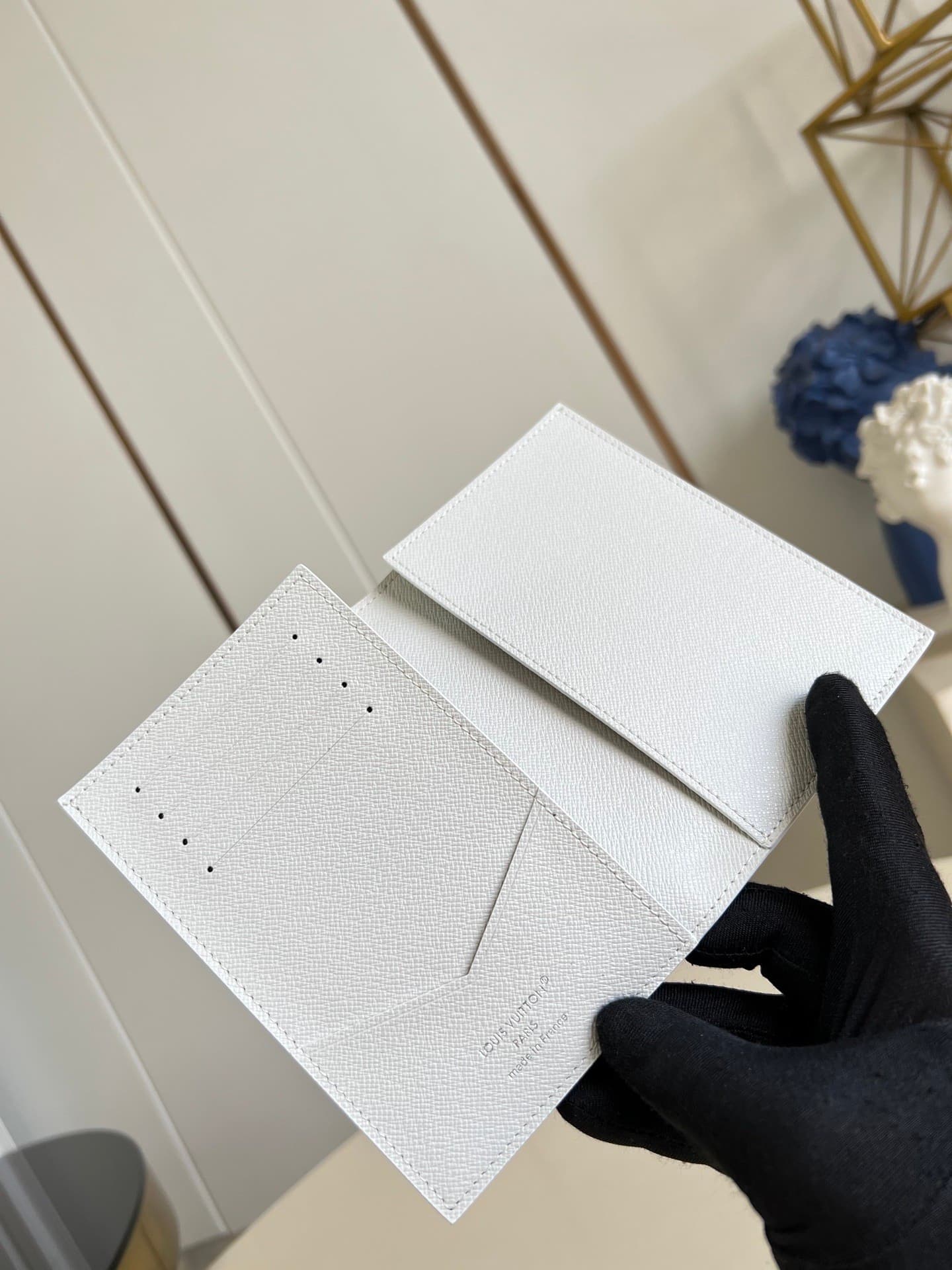 L X V CARD HOLDER 14x2.5x10cm
