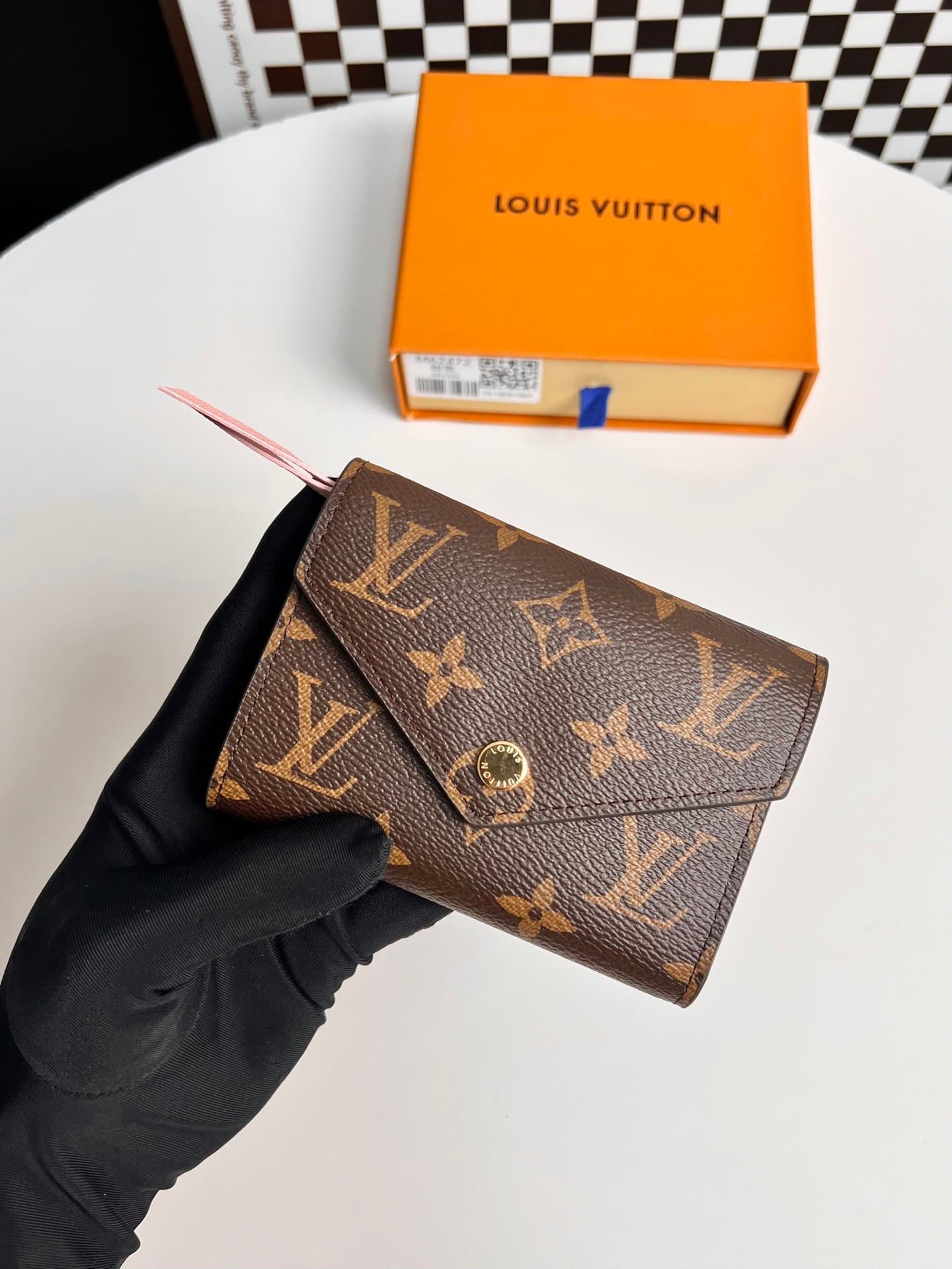 L X V Wallets Size:12x9.5x2.5cm