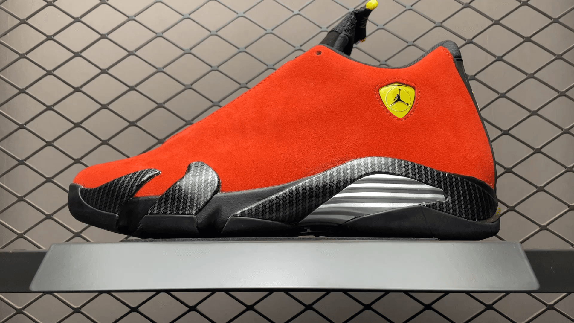 JRD 14 Retro Challenge Red 654459-670