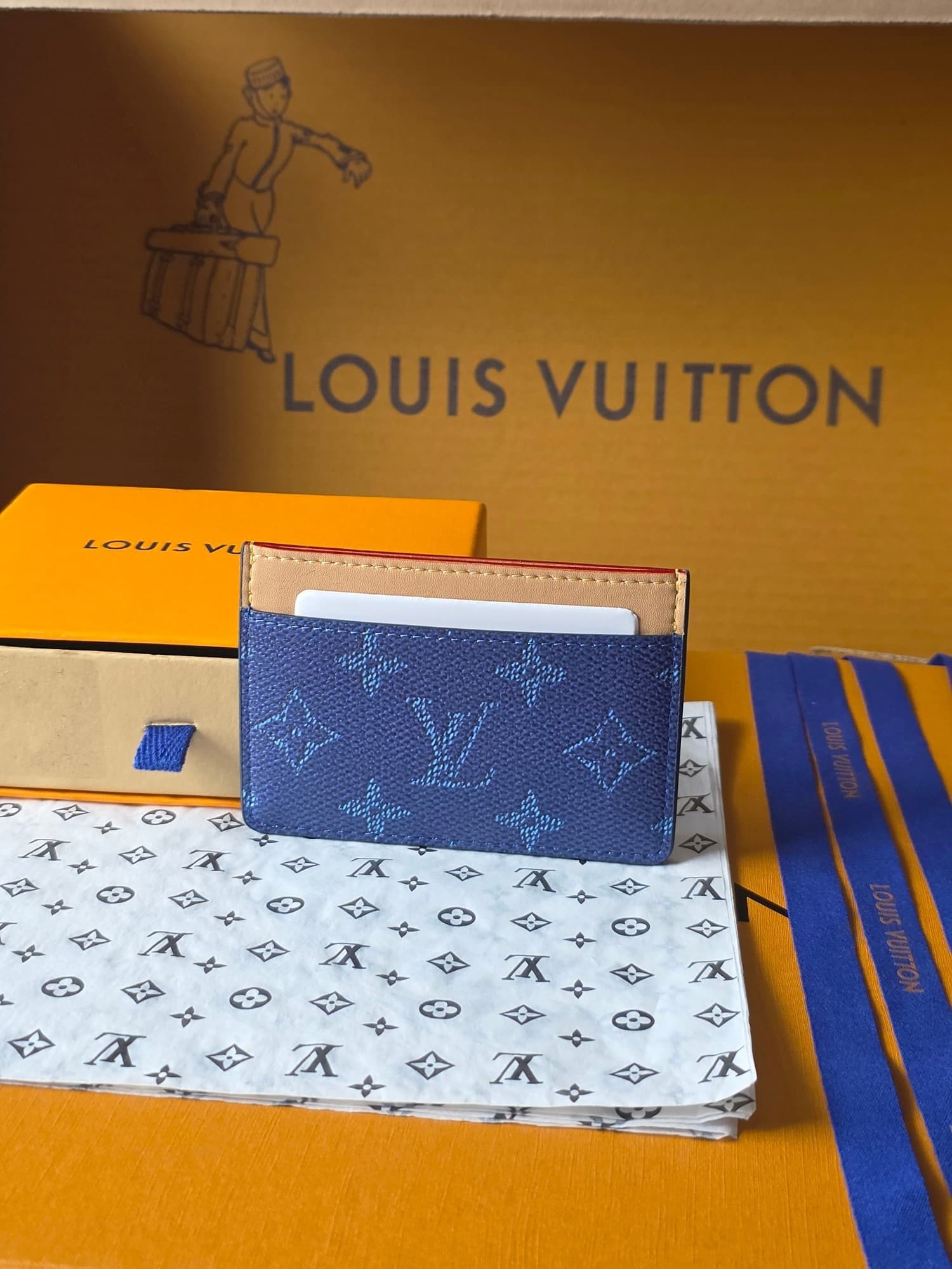L X V CARD HOLDER 11x7x0.6cm