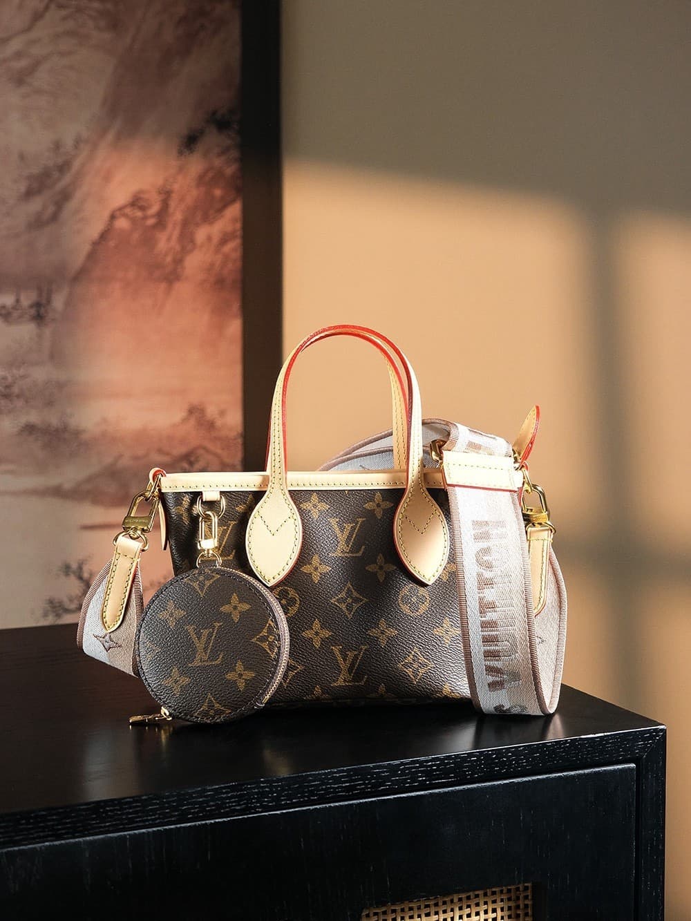 L X V 𝐍𝐄𝐕𝐄𝐑𝐅𝐔𝐋𝐋 𝐁𝐁 M46705 Size:24x14x9cm