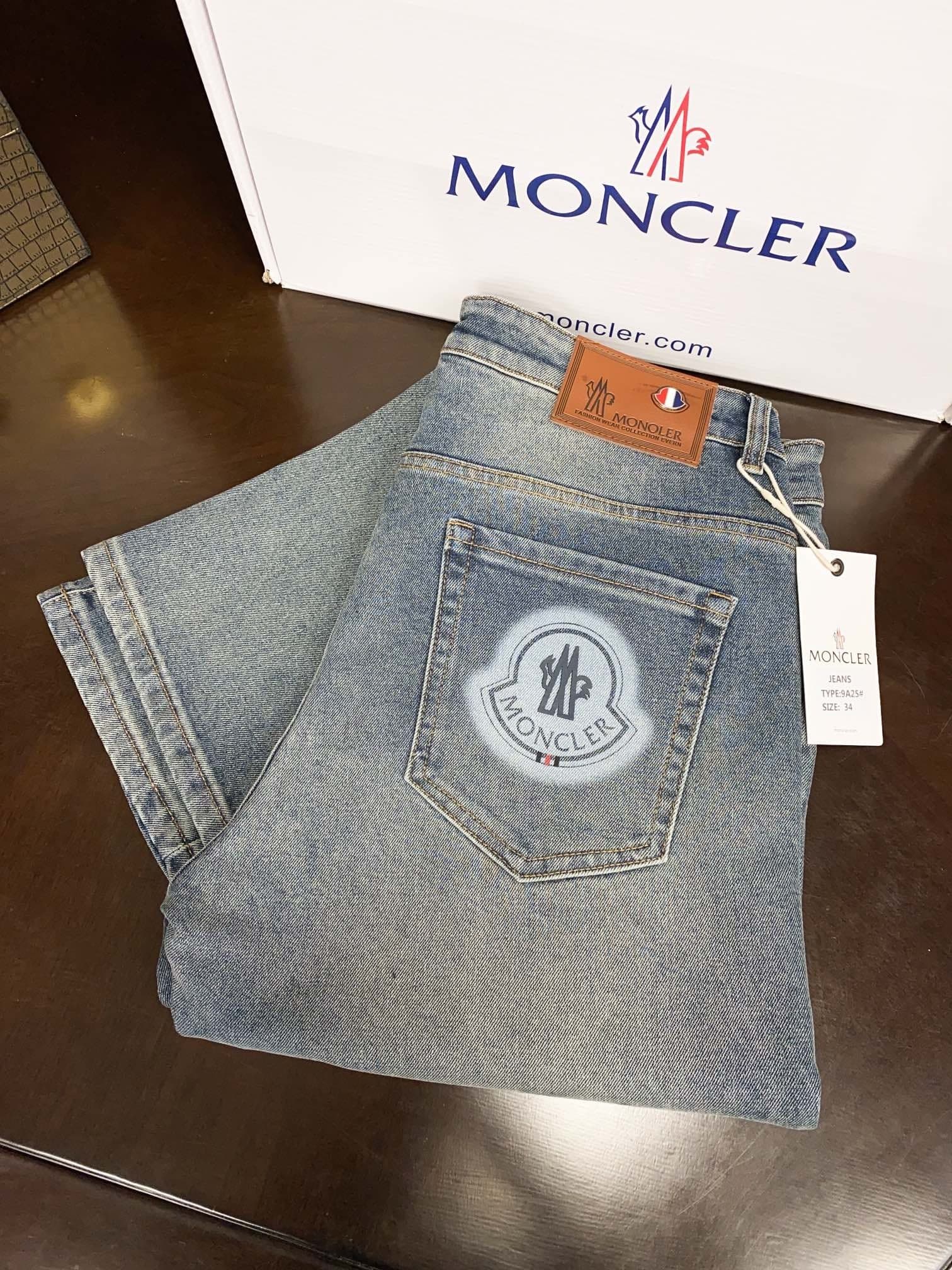 MONC Denim Jeans