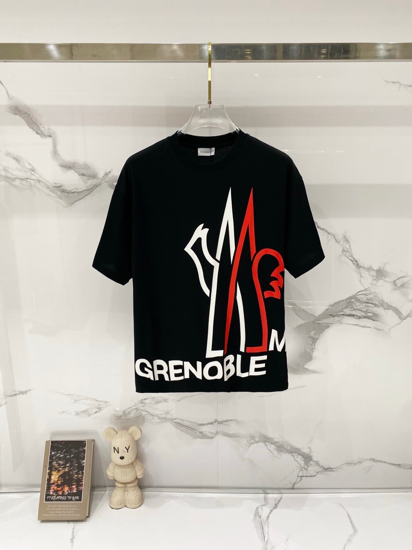MONC T-shirt(Multiple colors)