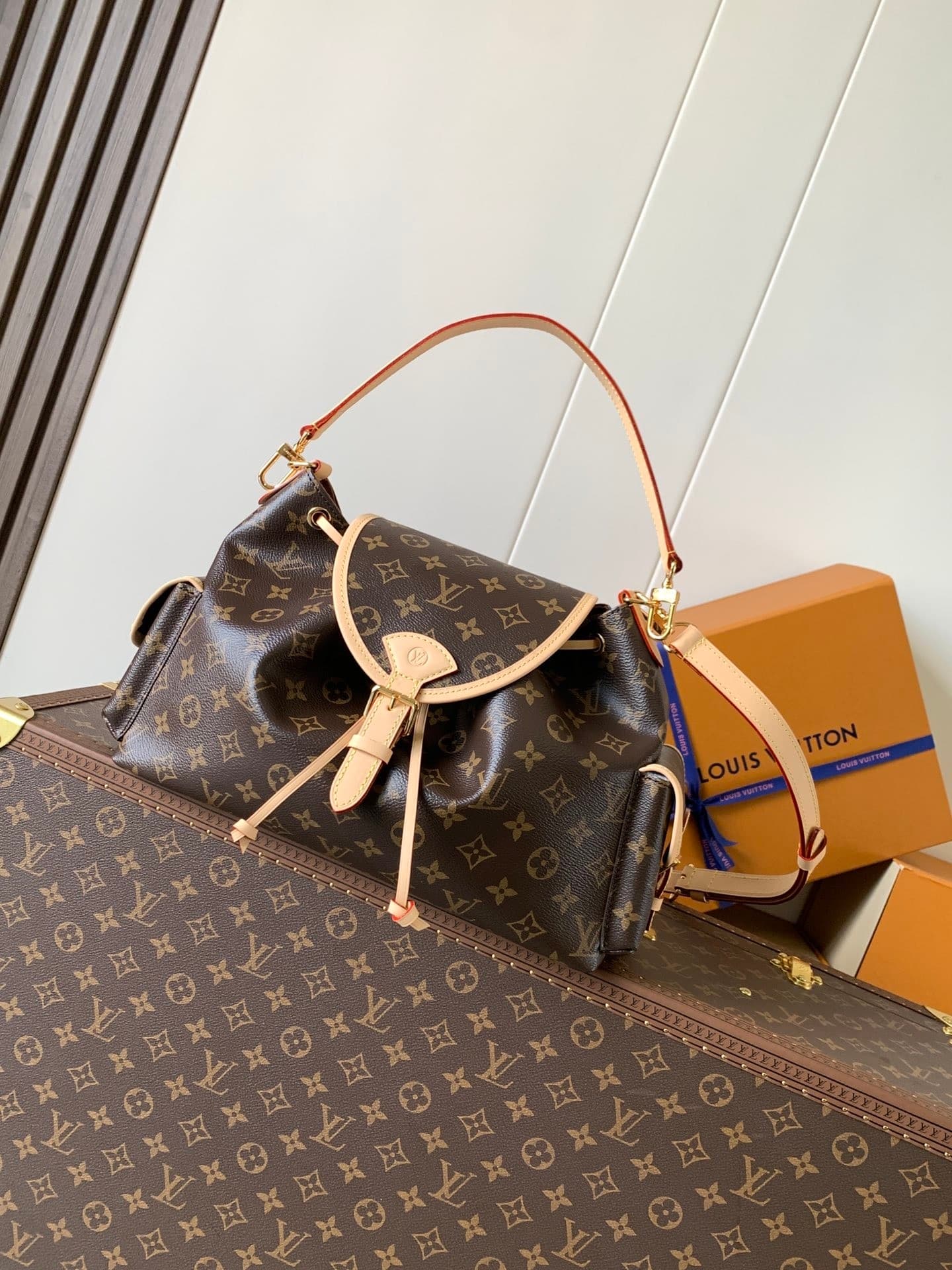 L X V Odyssee M26040 24x18x36cm