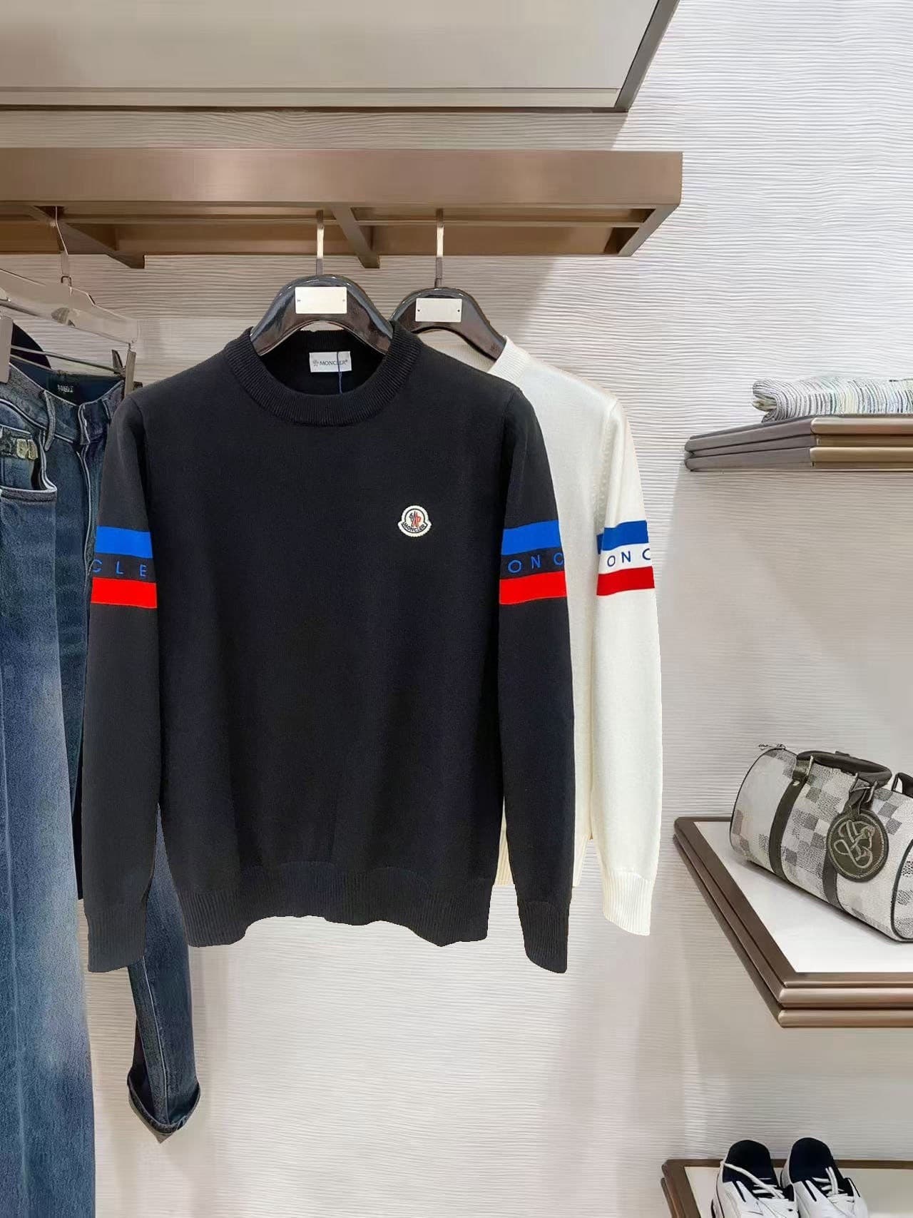 MONC Sweater(Multiple colors)
