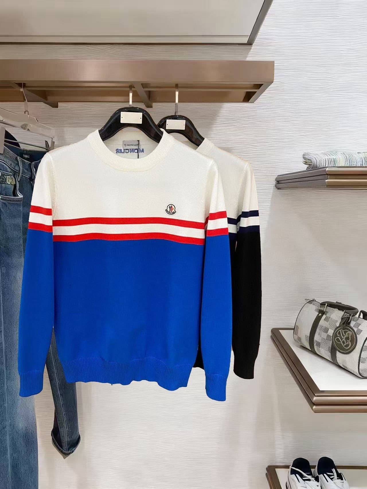 MONC Sweater(Multiple colors)