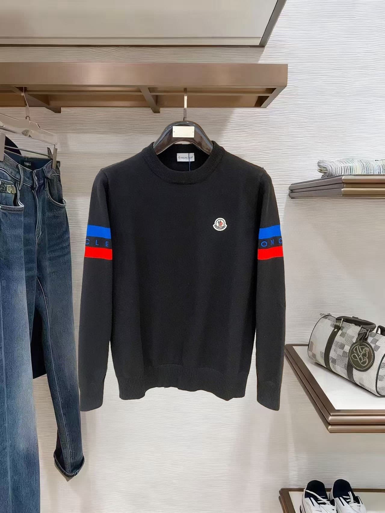 MONC Sweater(Multiple colors)